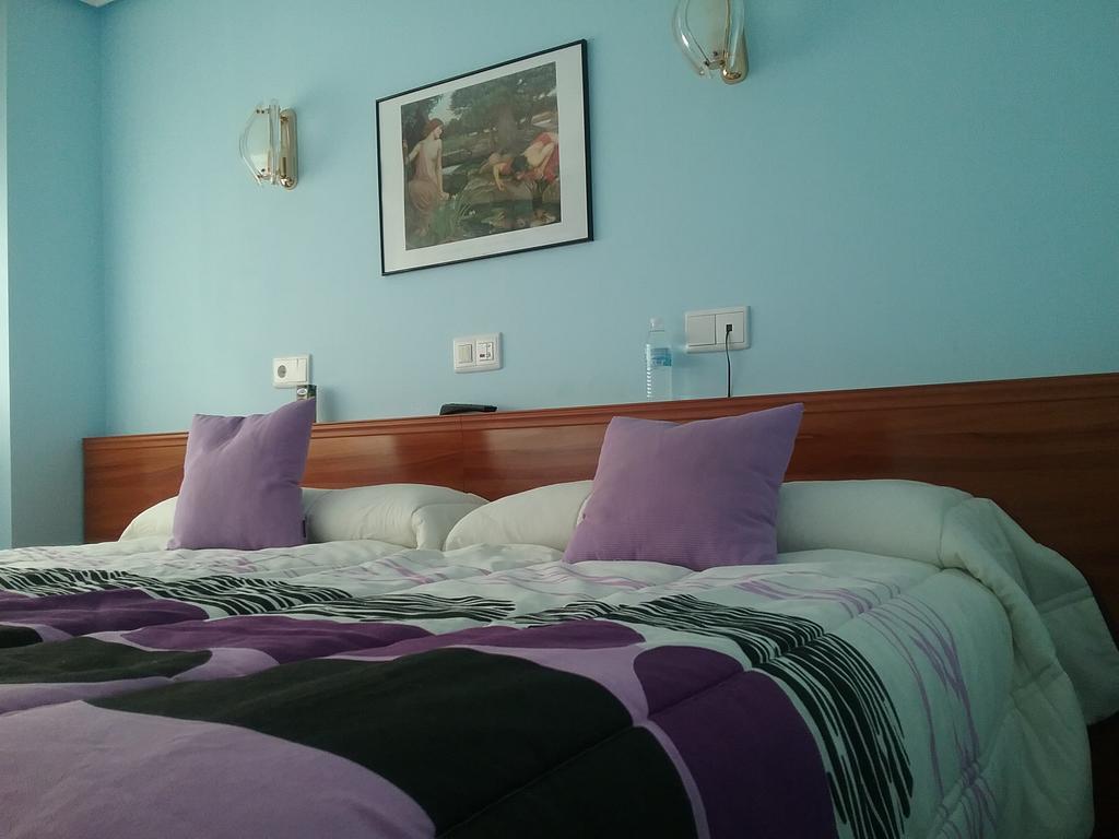 Hostal Campus Burgo Dış mekan fotoğraf