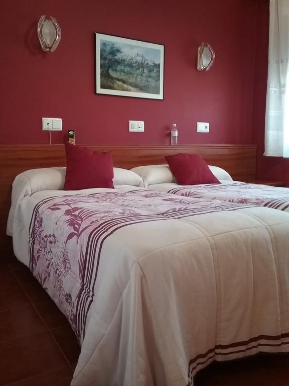 Hostal Campus Burgo Dış mekan fotoğraf