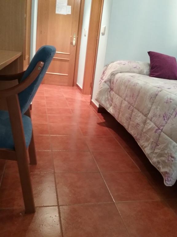 Hostal Campus Burgo Dış mekan fotoğraf